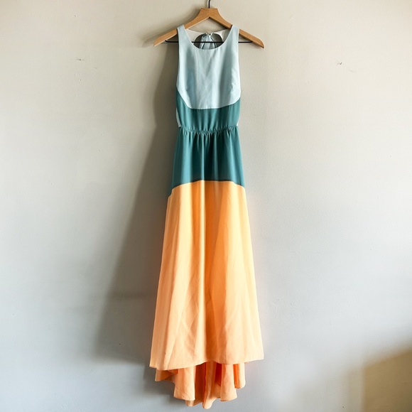 TUCKERNUCK Colorblock Eden Gown — Size Small - Picture 3 of 16